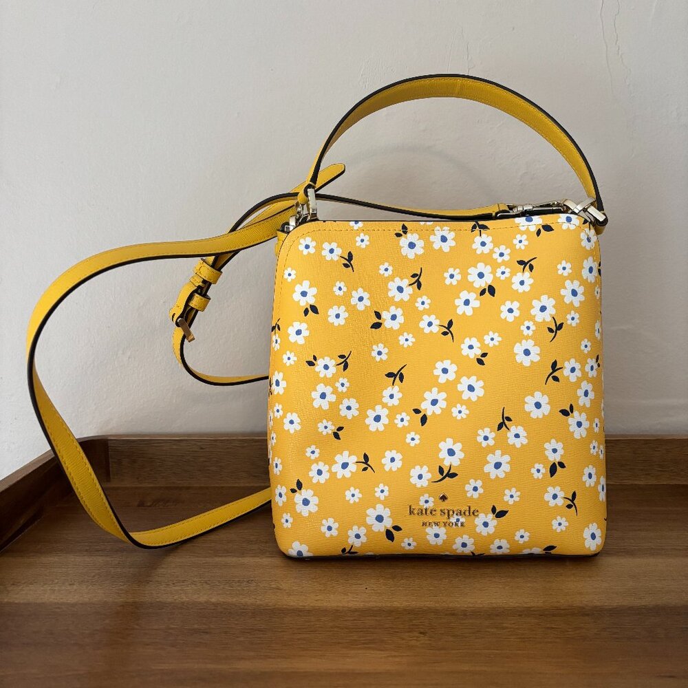 Kate Spade Darcy Fleurette Yellow White Flowers Leather Small Bucket Bag
